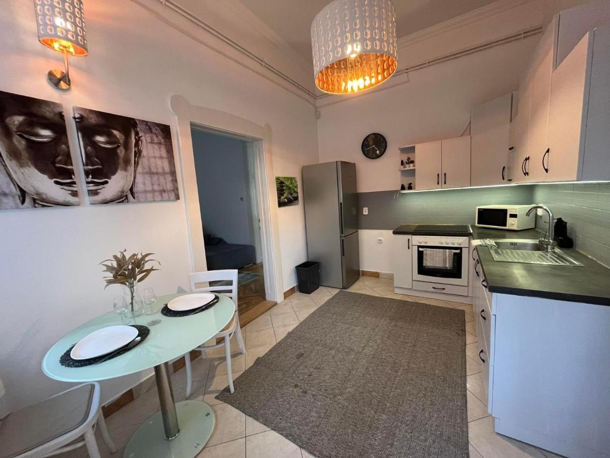 Szeged Apartman Buitenkant foto